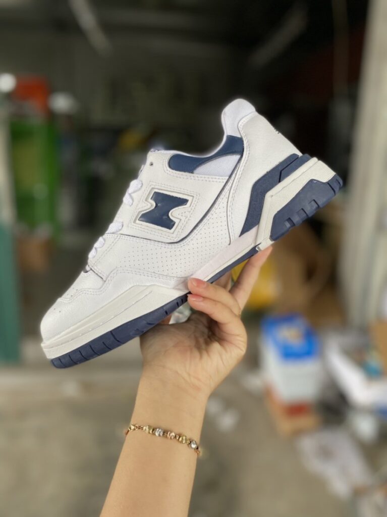 AIR JORDAN